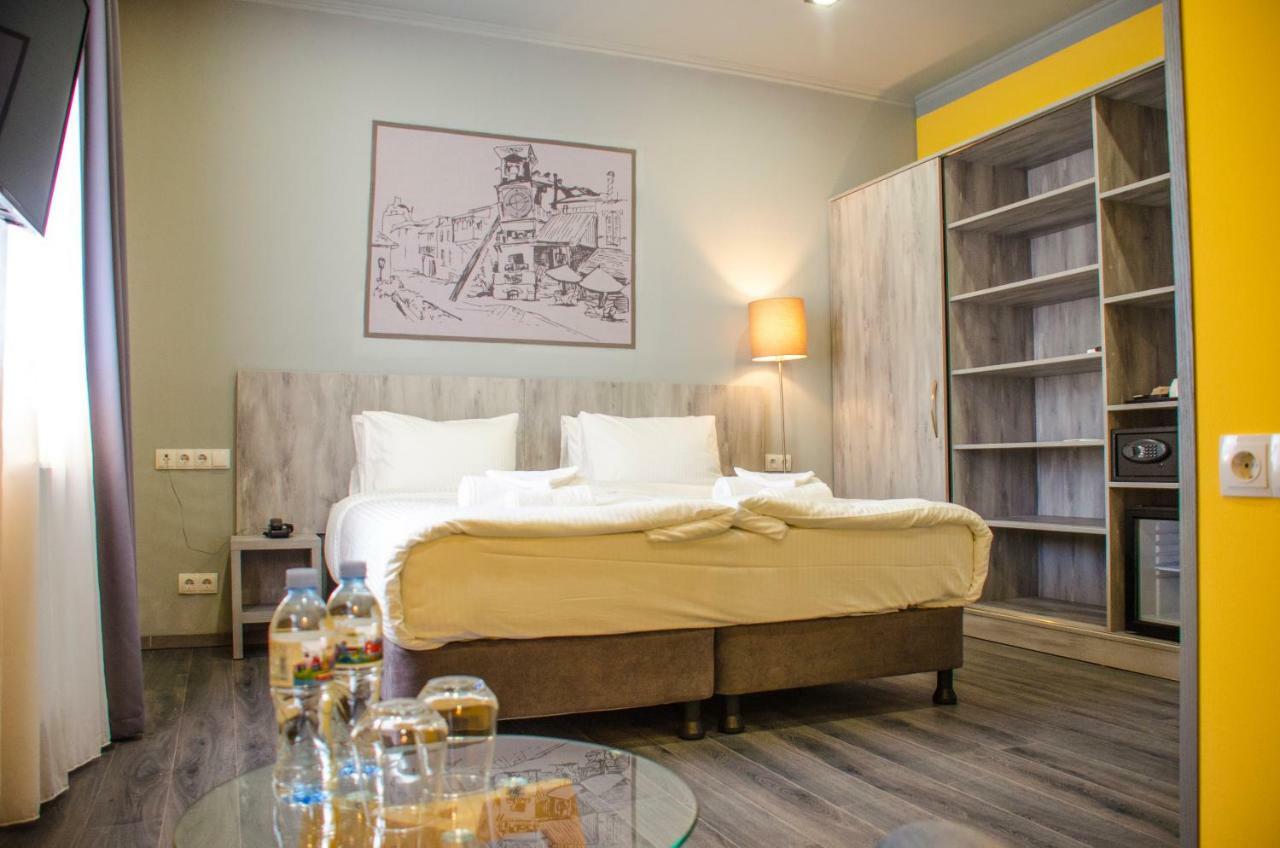 Atoneli Hotel Тбилиси Экстерьер фото